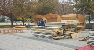 Започна изграждането на Коледното градче в Плевен