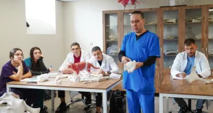 Първокурсниците по „Ветеринарна медицина“ се обучават от специалисти с богат опит (СНИМКИ)