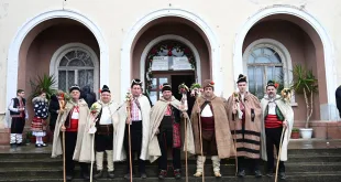 Телиш: Над 250 участници се включиха в 13-ото издание на Национален фестивал „Да пребъде Коледа” (СНИМКИ)
