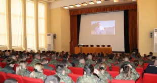 Филмът „Дланите, от които излитат стоманените птици“ гостува във ВВВУ „Георги Бенковски“