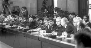 Преди 36 години в България започва Национална кръгла маса за осъществяване на преход към демокрация