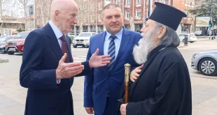 Кметът д-р Валентин Христов посрещна в Плевен Негово Величество Цар Симеон II (СНИМКИ)
