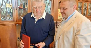 Община Плевен с отличие за 80-годишния юбилей на писателя Марин Георгиев