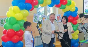 STEM център по природни науки, математика и информатика отвори врати в НУ „Отец Паисий“ – Плевен (СНИМКИ)