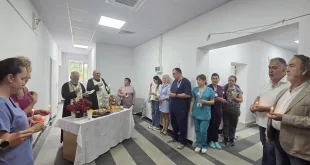 С водосвет за здраве беше официално открито обновеното Отделение за диспансерно наблюдение на болни с онкологични заболявания към УМБАЛ „Д-р Георги Странски“ – Плевен (СНИМКИ)