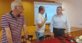 „Хроника за Червения Брегъ“ бе представена на червенобреждани (СНИМКИ)