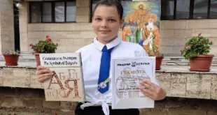 Млад талант от Асеновци покори Париж с „Вълшебното перо“